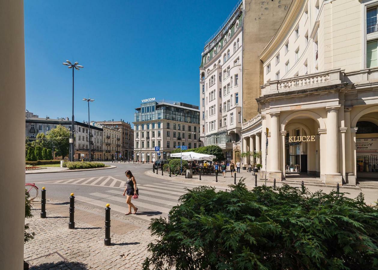 At The Fountain Apartment Warsaw Exterior photo