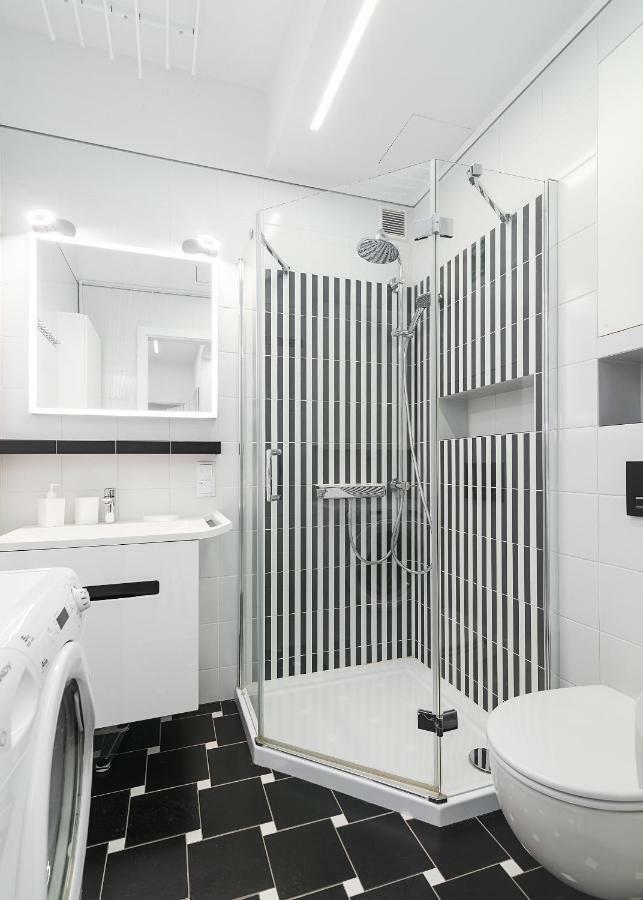 At The Fountain Apartment Warsaw Exterior photo